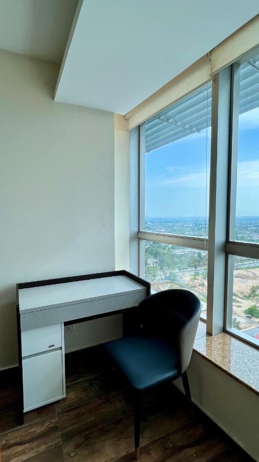 Centaurus Apartment Islamabad Bagian luar foto
