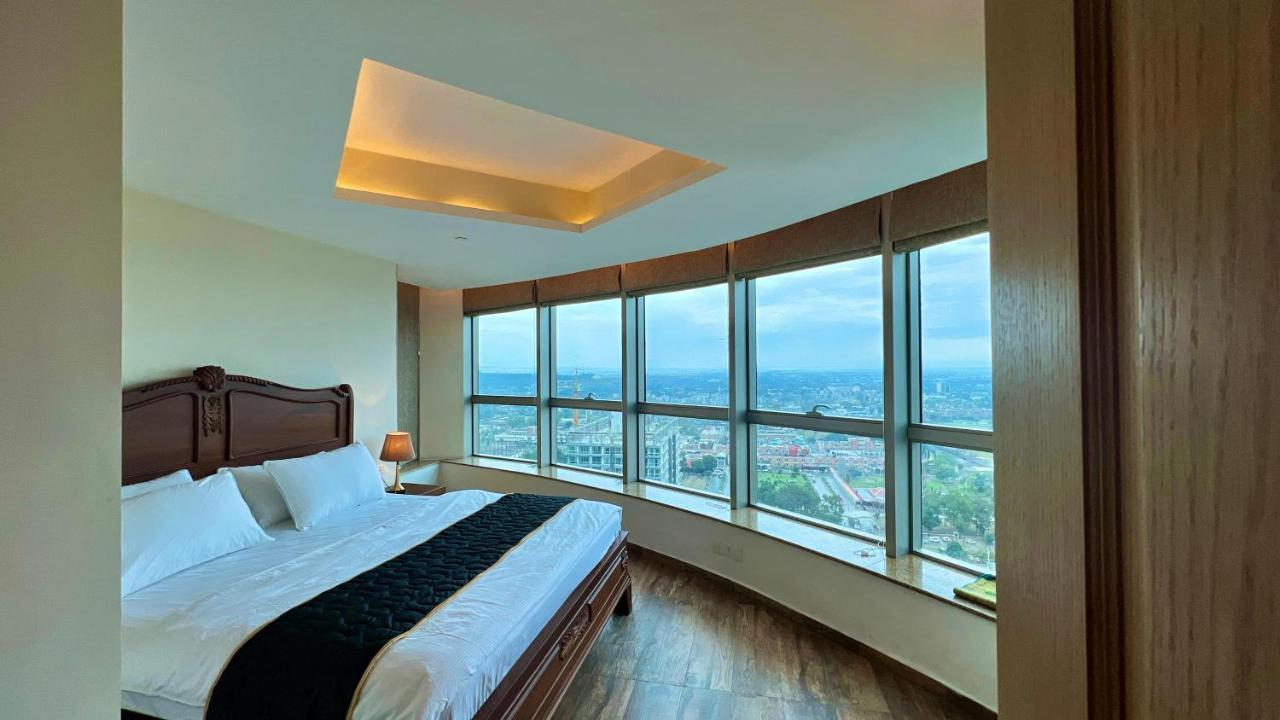 Centaurus Apartment Islamabad Bagian luar foto
